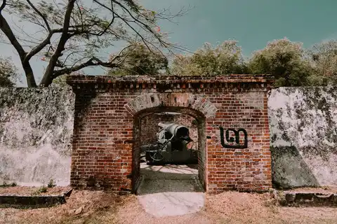 Fort with Ghost Cannons